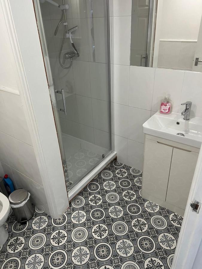 Flat In Leamington Spa Town Centre公寓 外观 照片